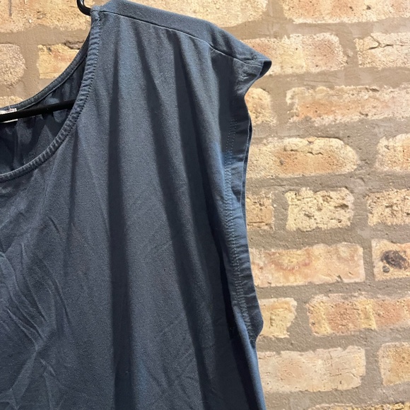 Soft & Stylish Blue Cap Sleeve Top - Green Envelope (Size Large) - Picture 2 of 4